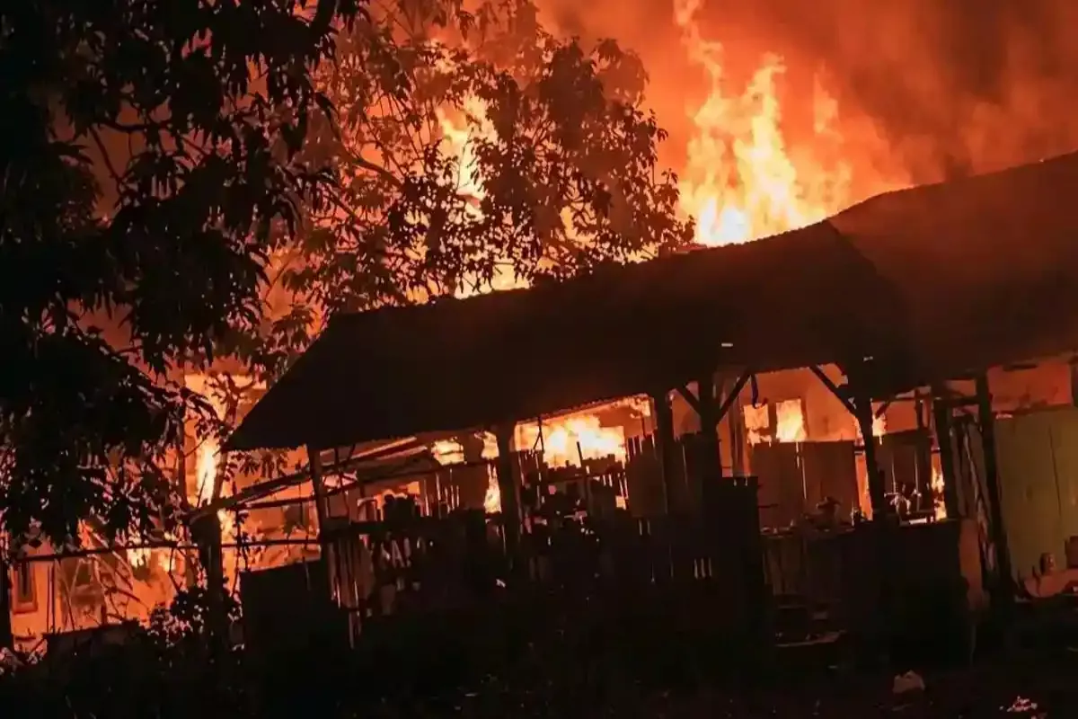 Kronologi Massa Bakar Fasilitas Ponpes Nurul Jadid di Mesuji