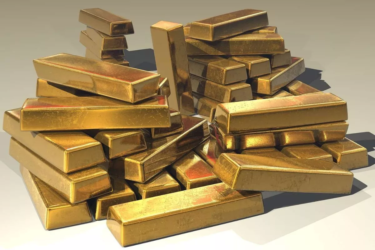 Harga Emas Dunia Menguat 2,1 Persen Sepekan Dipicu Sentimen Global