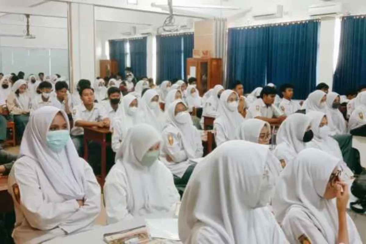 IRMAPALA SMA Muhammadiyah 25 Pelajari Ekonomi Karbon