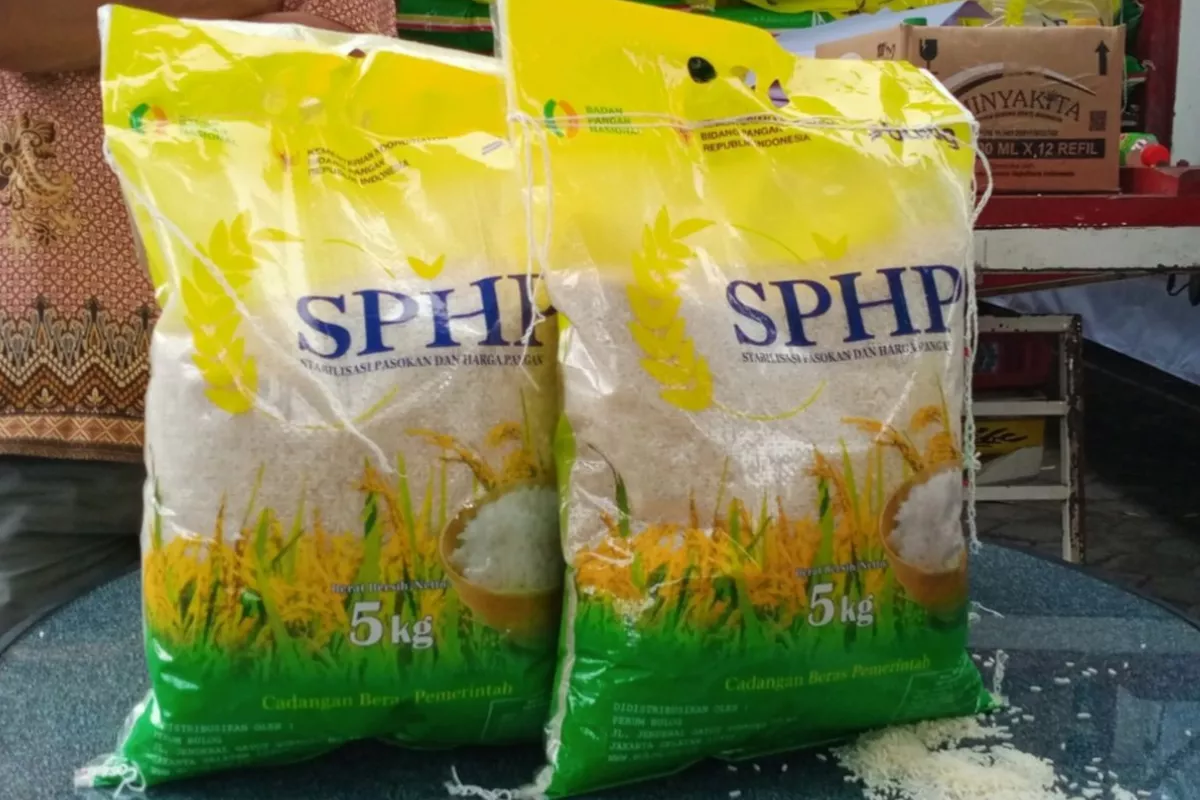 Bulog Sulselbar Jaga Harga Beras SPHP di Angka Rp12.500 per Kg