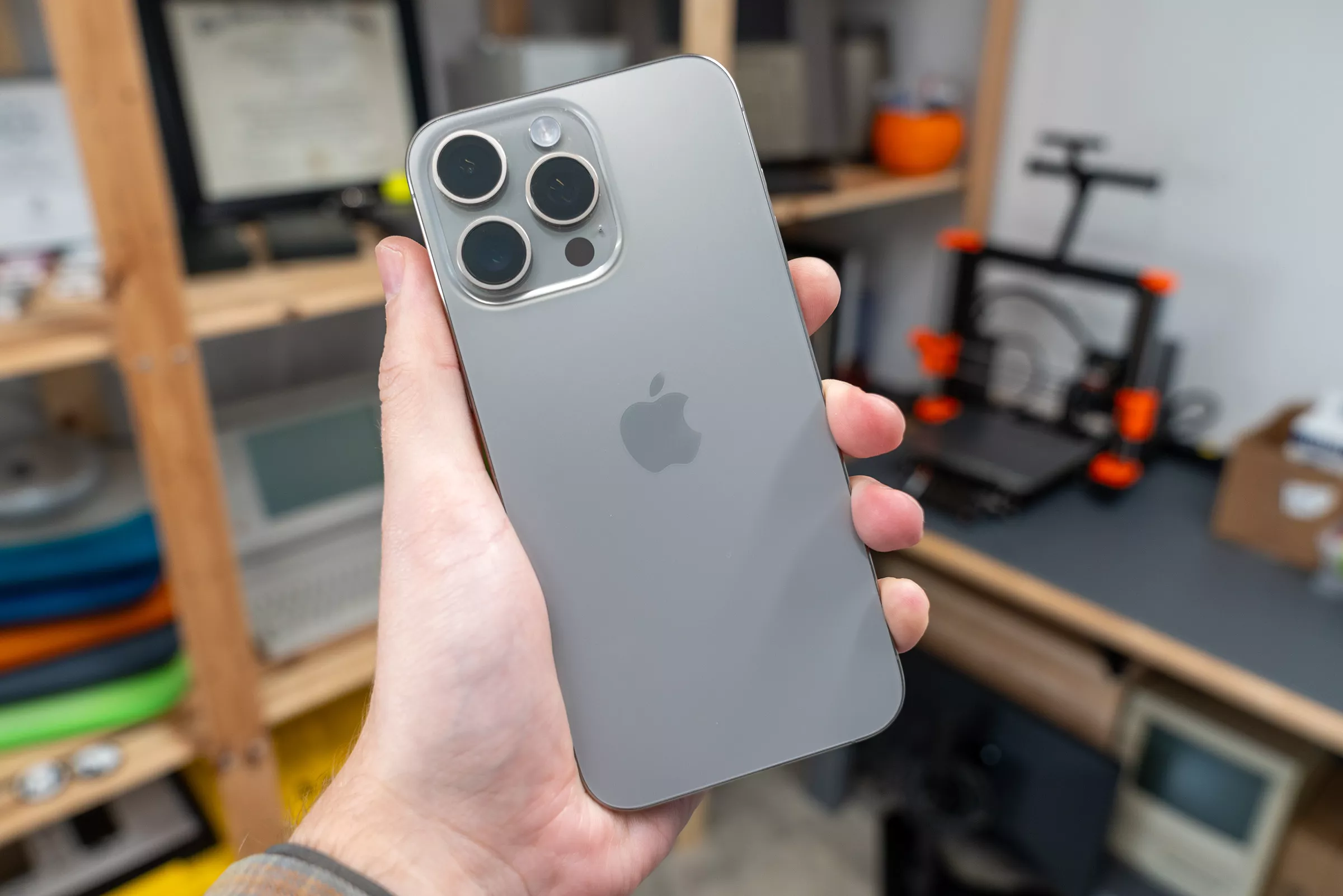 Review iPhone 15 Pro Max di Tahun 2026: Masihkah Layak Dibeli?