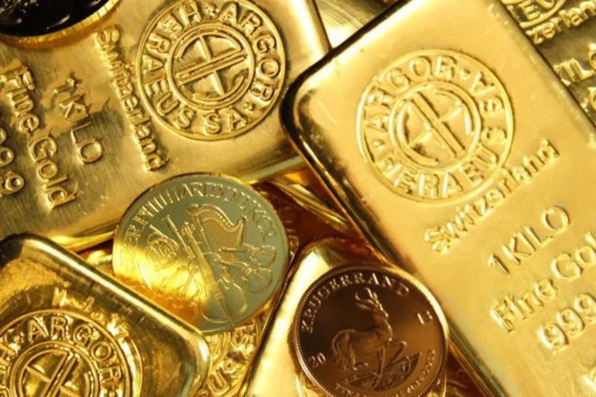 Harga Emas Spot Ambles, Investor Disarankan Cicil Beli Bertahap