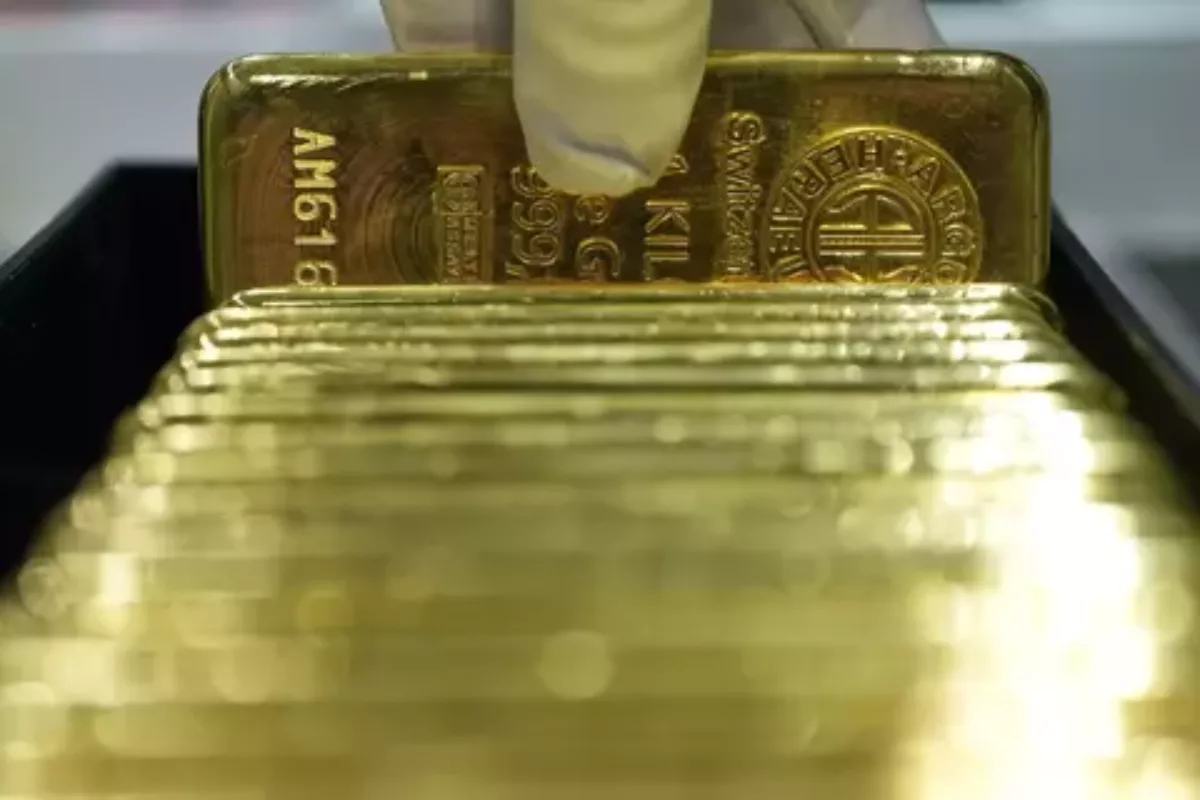 Harga Emas Dan Perak Melambung Usai Konflik AS Dan Iran Mulai Mereda