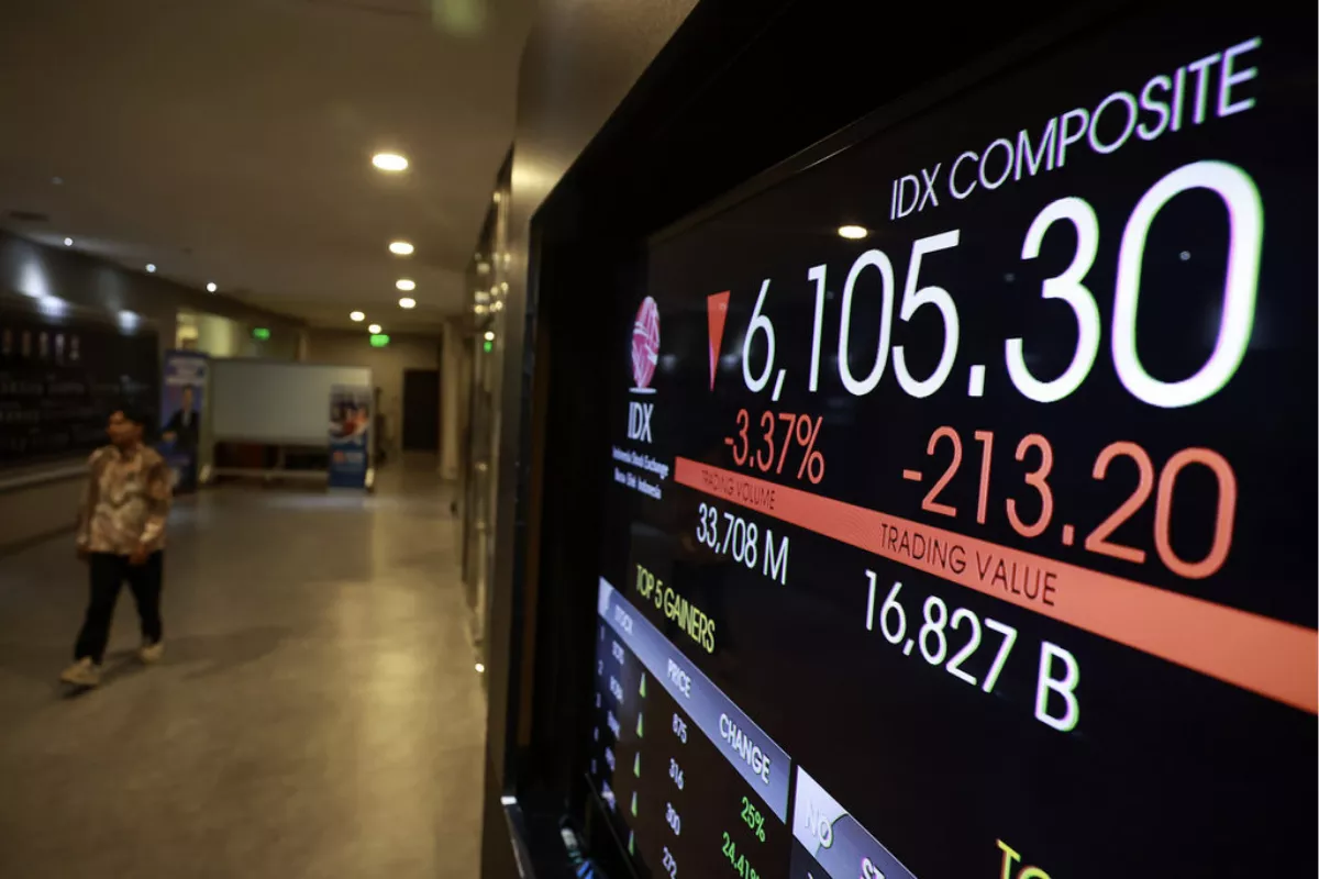 IHSG Anjlok 1,37 Persen ke 6.451, Saham MDKA hingga ANTM Tertekan