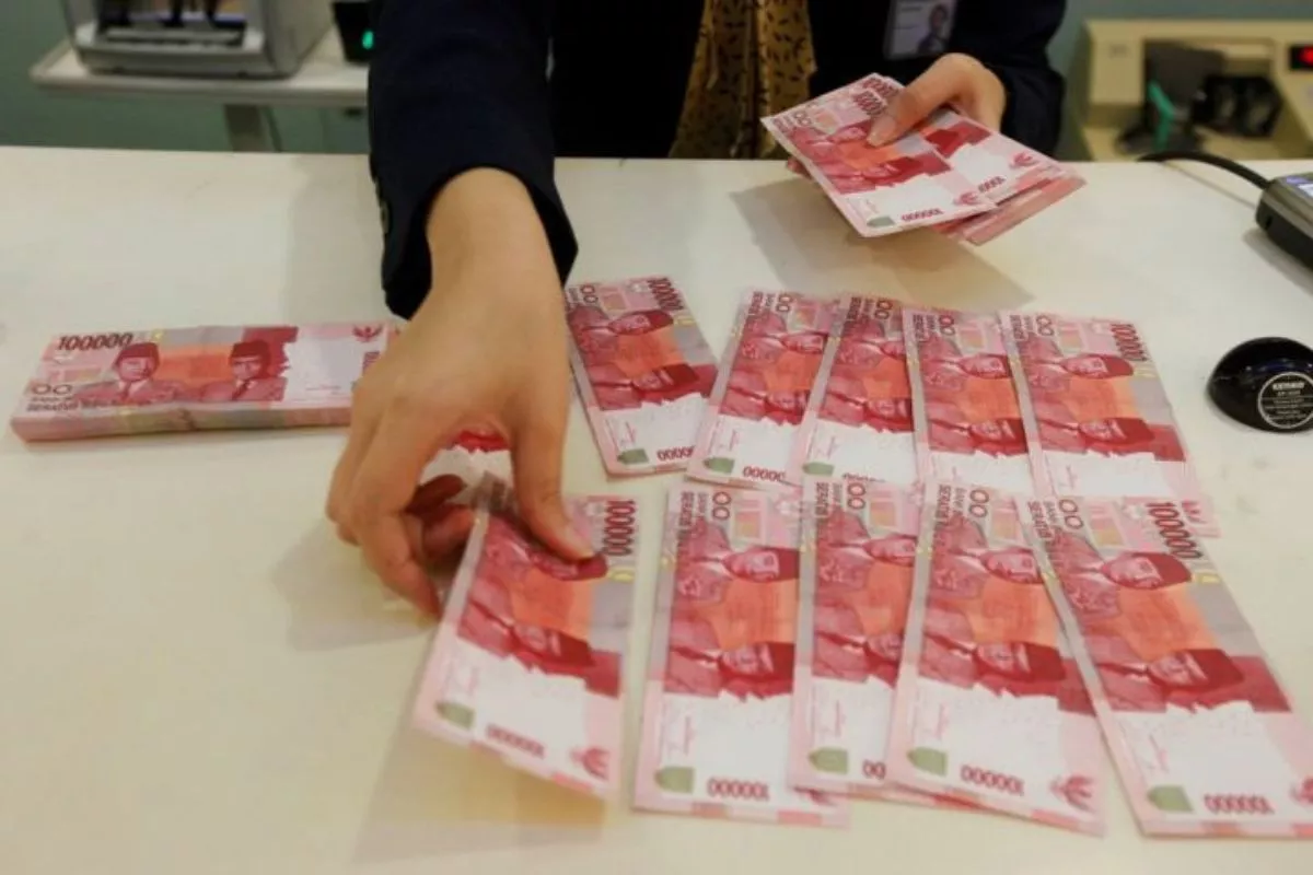 Rupiah Melemah Tipis ke Rp18.075 per Dolar AS pada Kamis Pagi