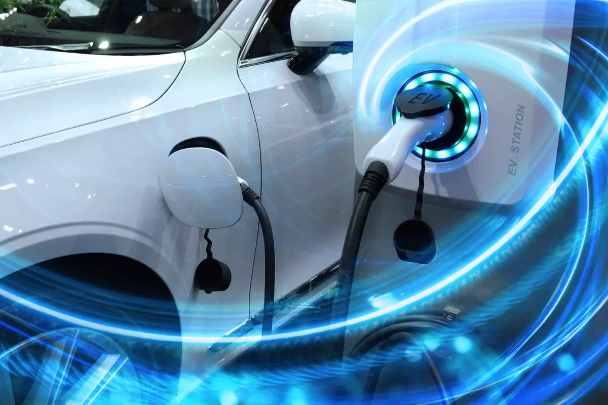 Tips Merawat Baterai Mobil Listrik Agar Awet