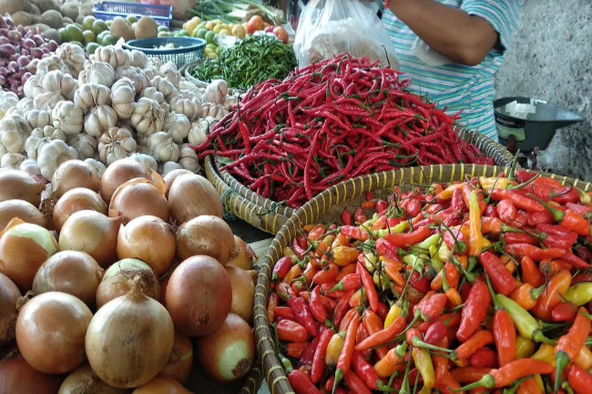 Daftar Harga Pangan 10 Mei 2026: Komoditas Cabai dan Bawang Kompak Naik