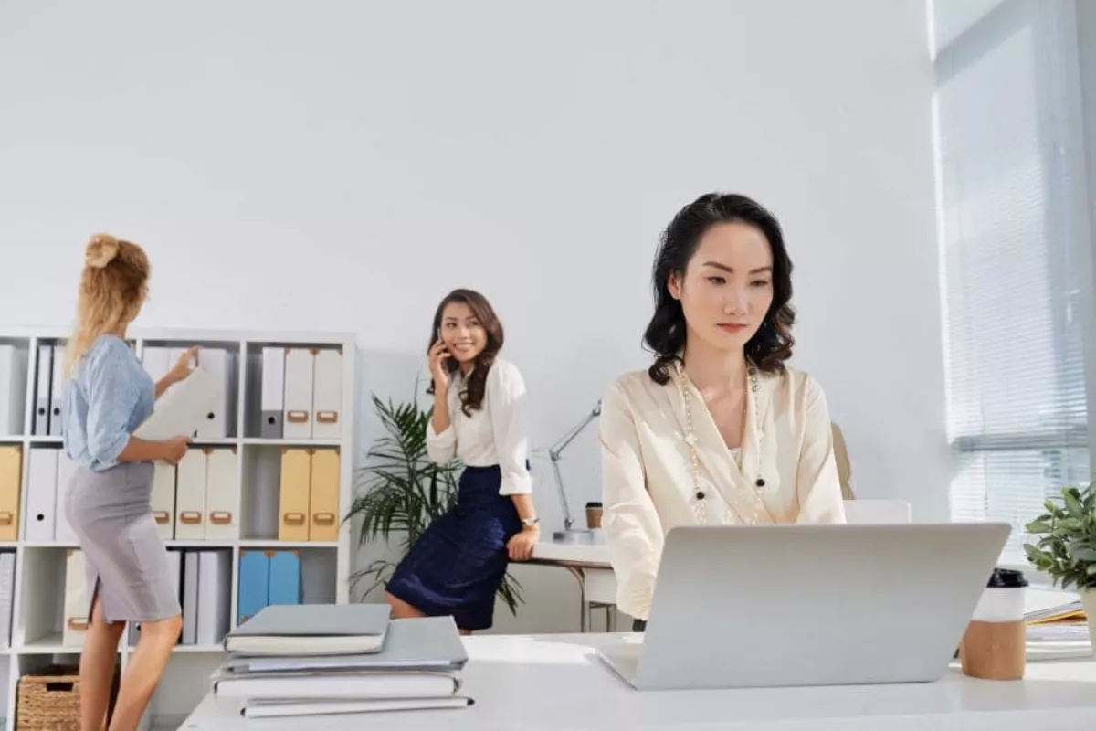 Panduan Cara Set Boundaries di Kantor untuk Gen Z Paling Efektif