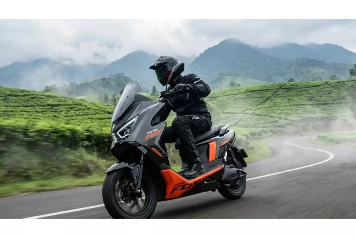 Uji Coba Touring Polytron Fox 350 Buktikan Tangguhnya Motor Listrik