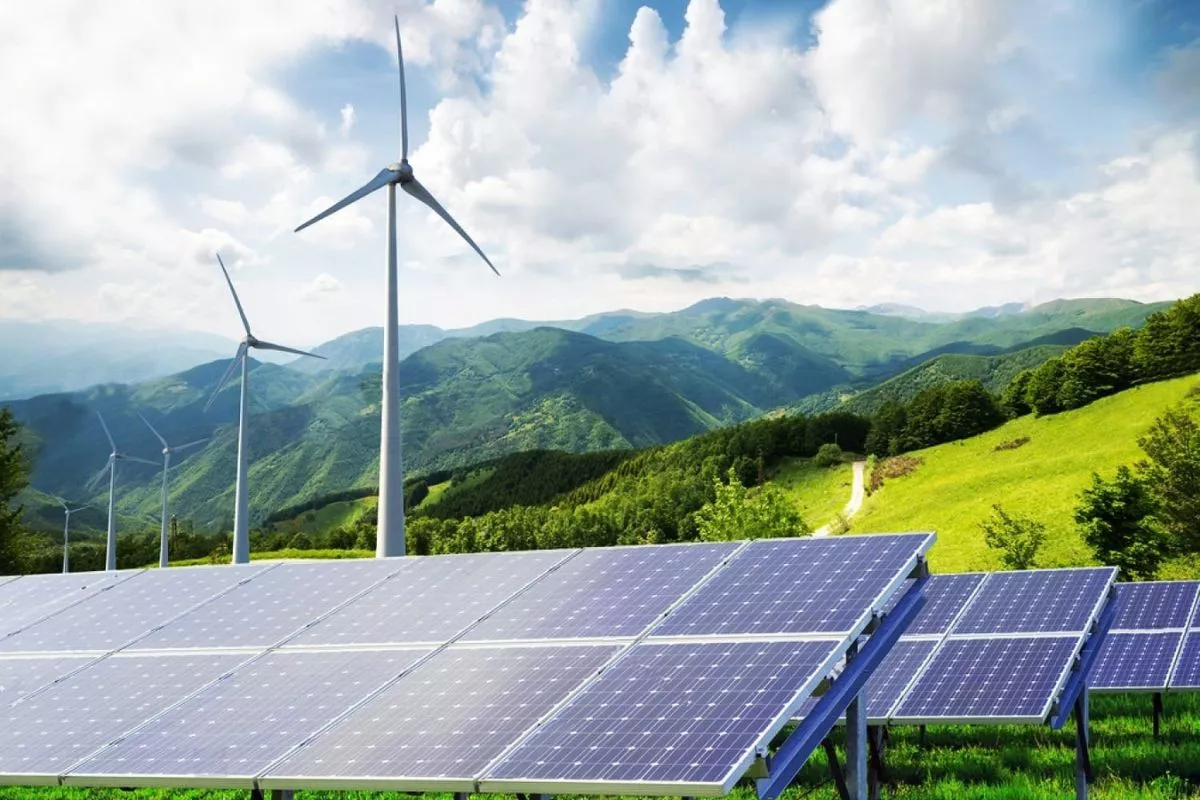 Transformasi Bisnis, FUTR Bidik Proyek Energi Terbarukan 350 Megawatt