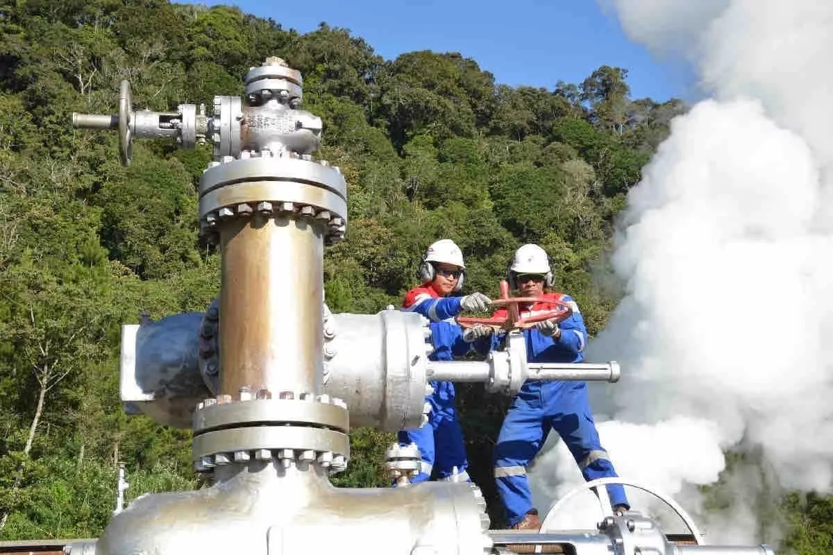 Menata Kedaulatan Energi Nasional Melalui Penguatan Ekosistem EV