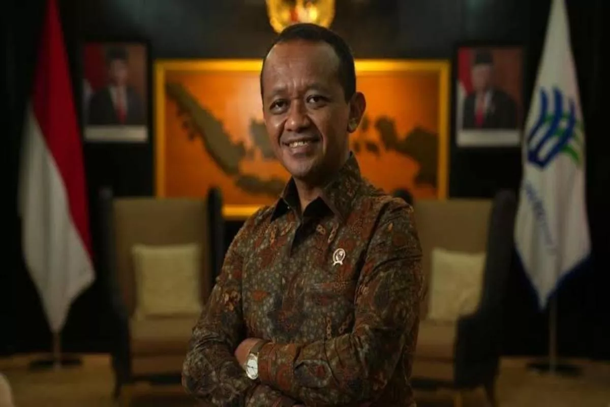Harga Minyak Dunia Melonjak Pemerintah Tahan BBM Subsidi Sampai 2026