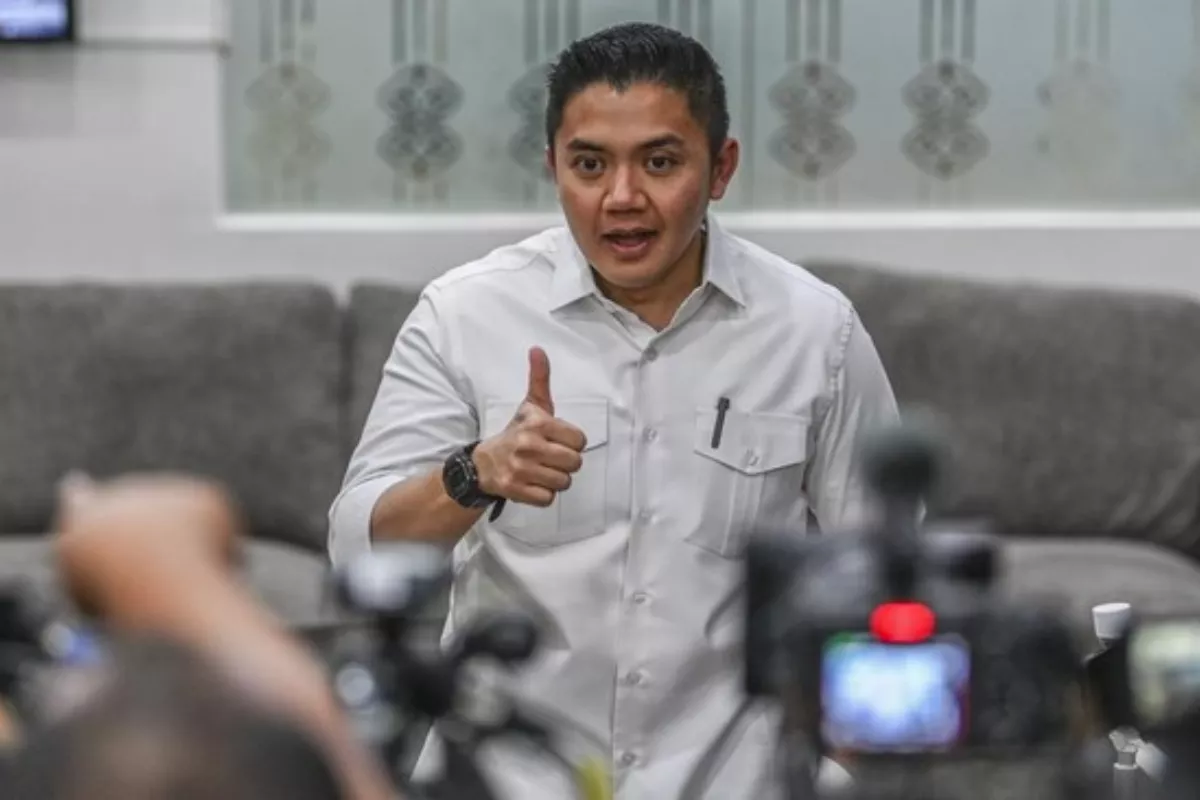 Seskab Teddy Jawab Kritik Dino Patti Djalal Soal Lawatan Prabowo
