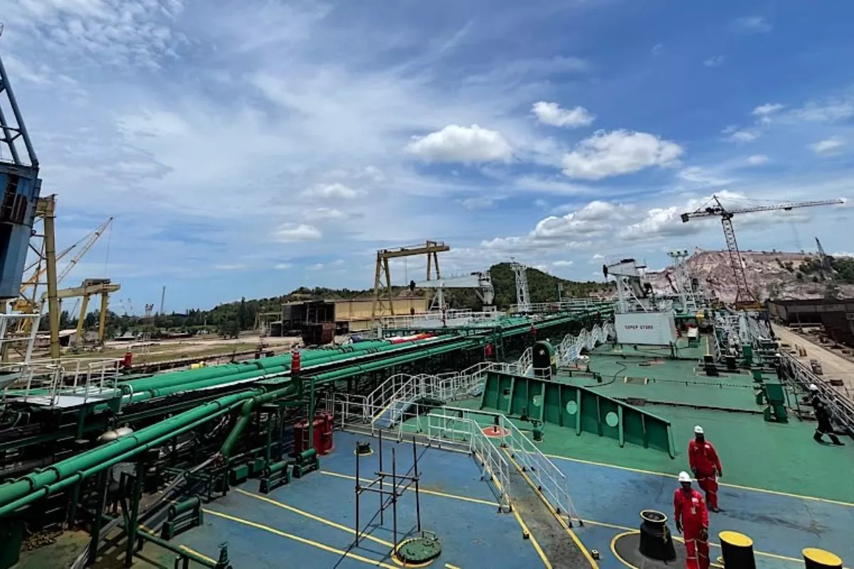 Aturan Baru Impor Migas Tanpa Tender Dinilai Bias Makna