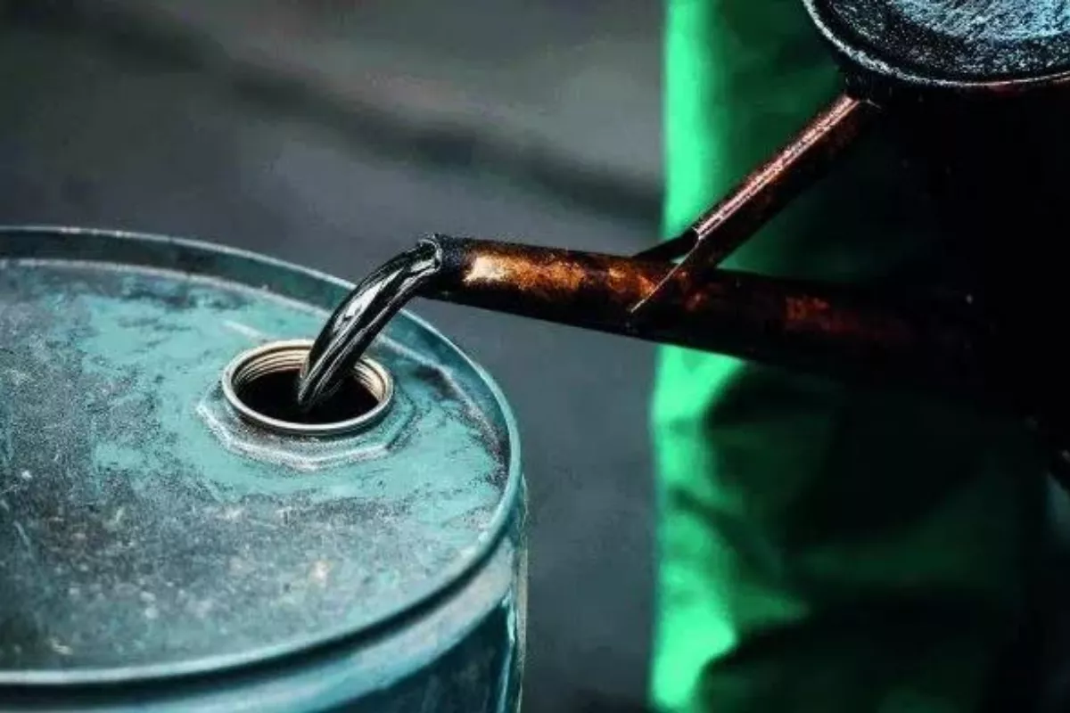 Harga Minyak Tembus US$90 Per Barel, Defisit APBN RI Terancam Beralih