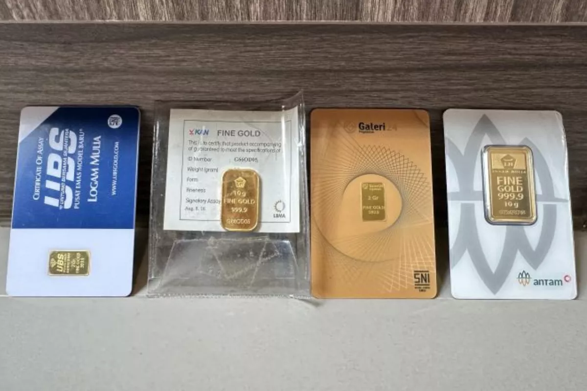 Harga Emas Antam UBS dan Galeri24 di Pegadaian Kompak Turun Hari Ini