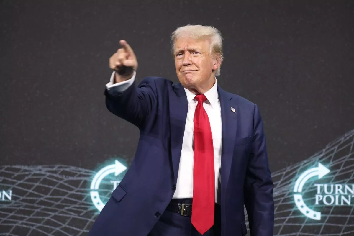 Donald Trump Berencana Cairkan Aset Iran yang Dibekukan AS