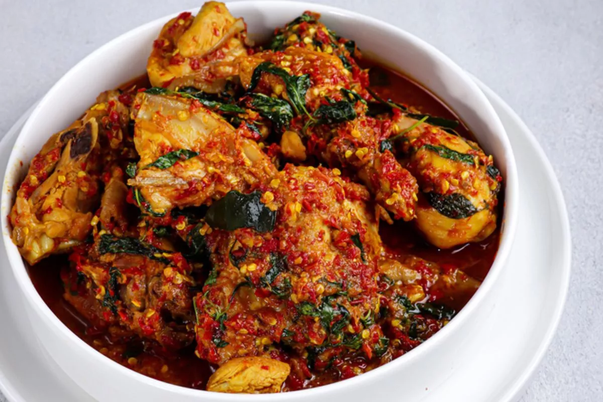 Cara Masak Ayam Rica-Rica Pedas Manis dengan Harum Kemangi