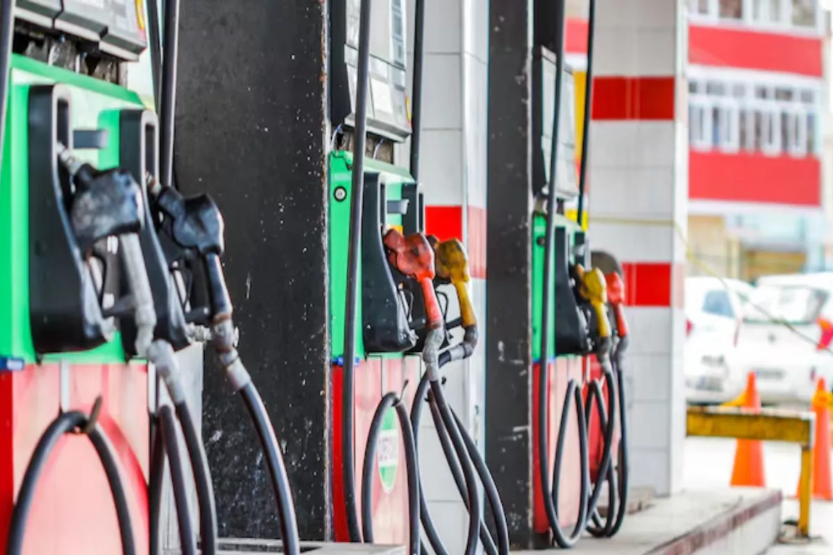 Harga BBM Naik ke Rp30.890 Per Liter Cek Daftar Terbaru Mei 2026