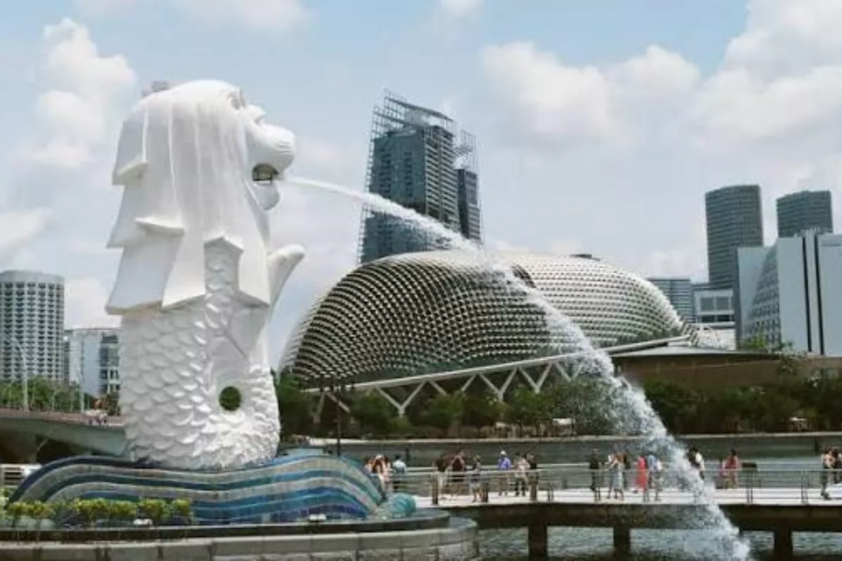 Dituduh Tak Tegas Kerja Paksa Singapura Dena Tarif 12,5 Persen AS