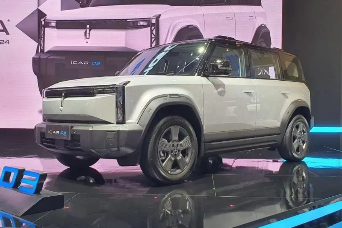 iCAR Serahkan Unit V23 dan Tunjuk Direktur Baru