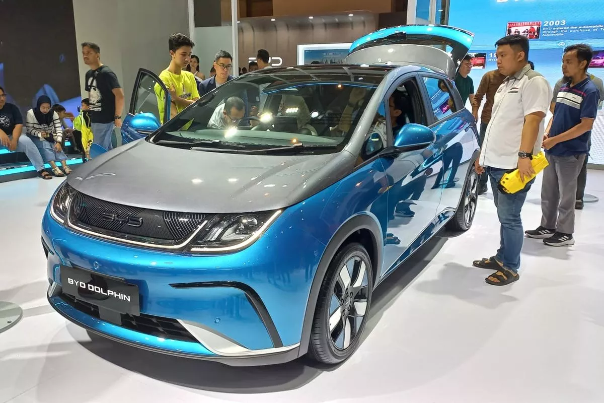 Prediksi Pasar Otomotif China Bakal Dikuasai 90 Persen Mobil Listrik 2040