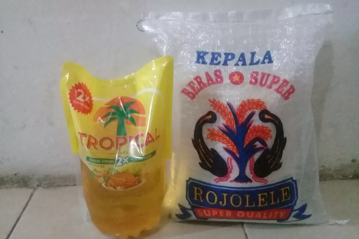 Stok Melimpah, Pengamat Ungkap Alasan Harga Beras dan Minyak Goreng Mahal