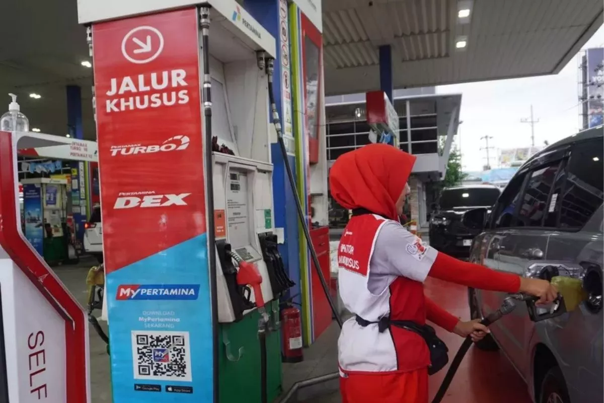 Pembatasan Pertalite: Kendaraan Mewah Bakal Dilarang Mengisi