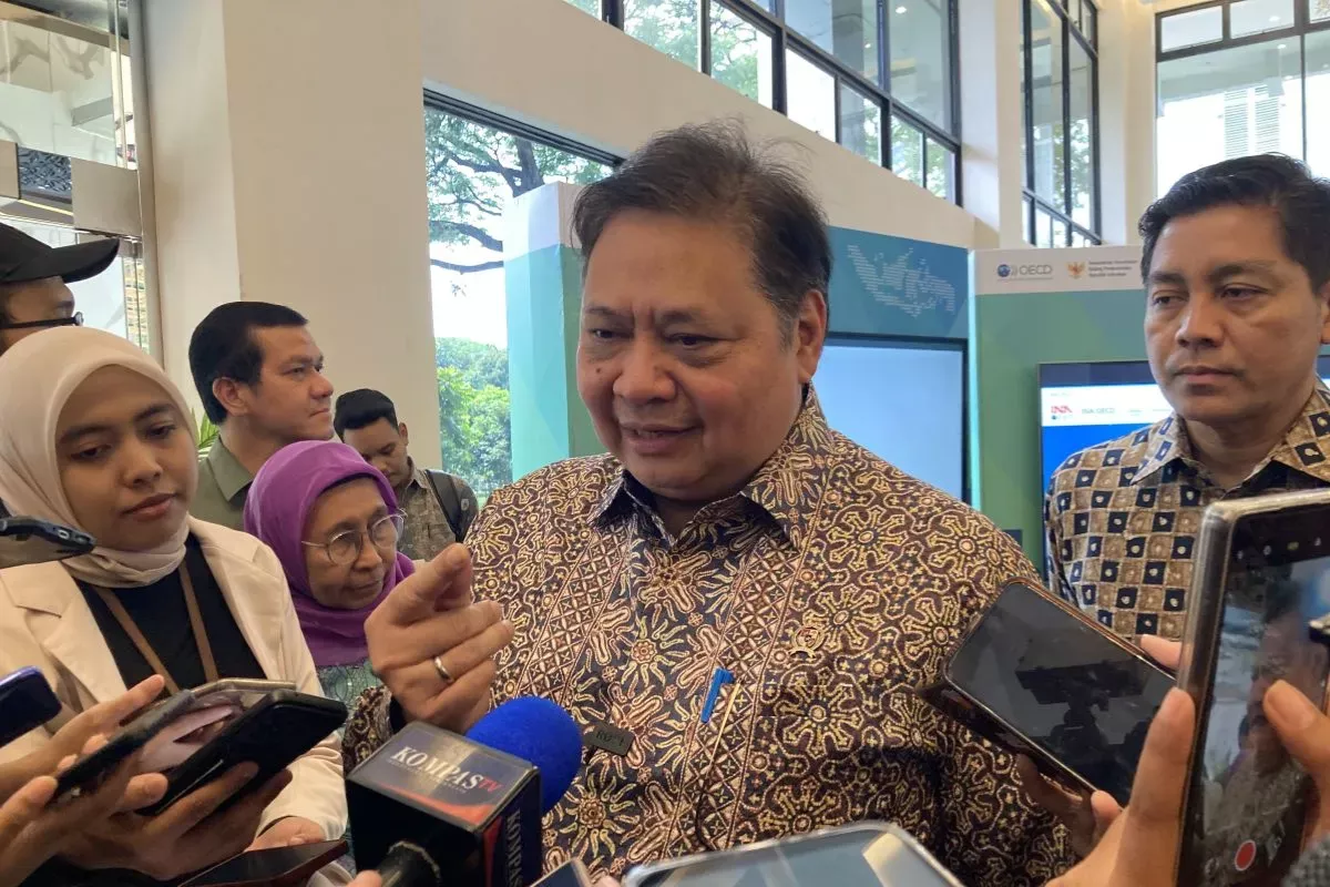 BI Rate Naik 5,75 Persen, Airlangga Minta Himbara Tahan Suku Bunga