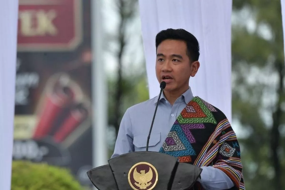 Wapres Gibran Tinjau SMAN 1 Barus Tapteng, Pastikan Pemulihan Sekolah