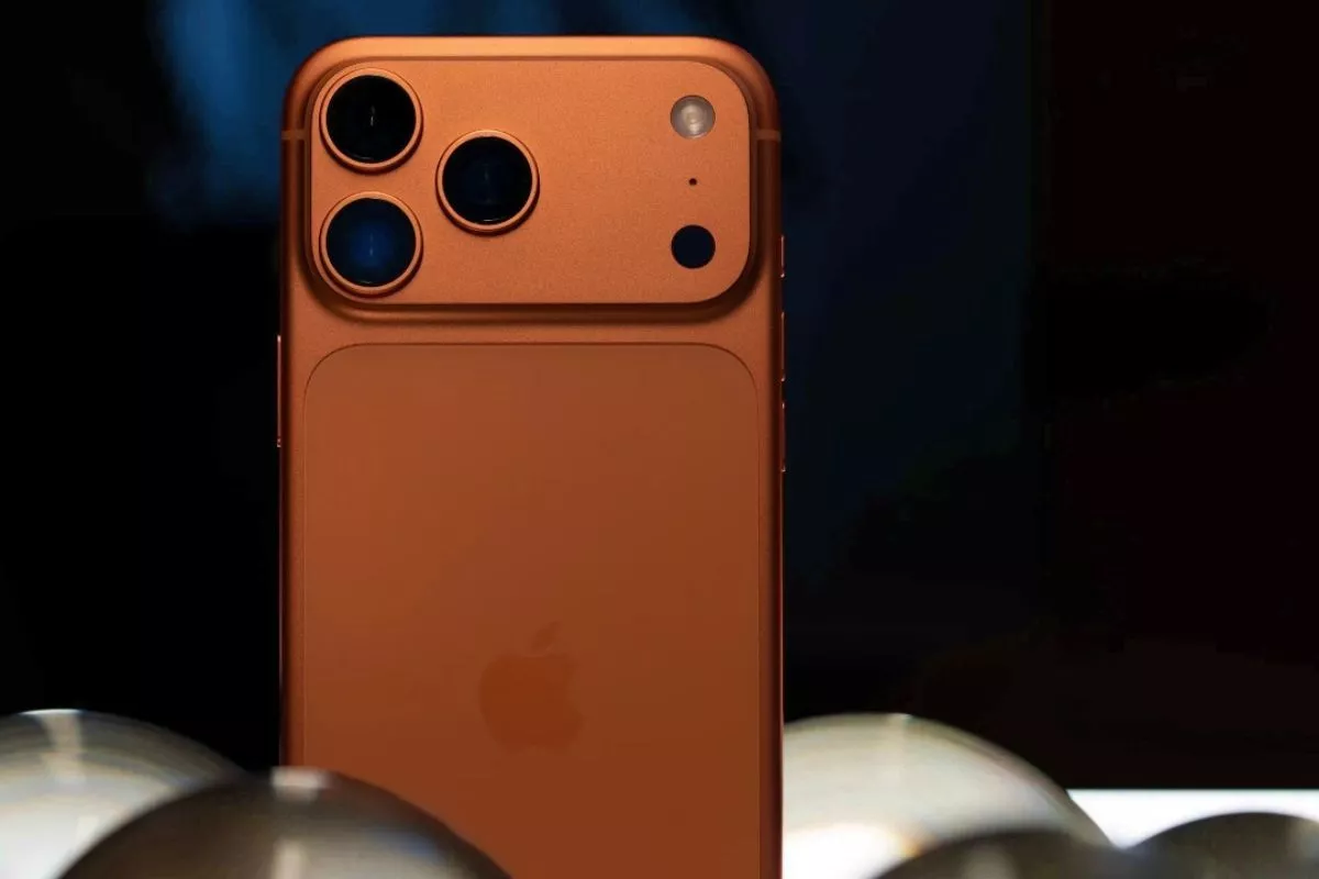 Penjualan HP China Turun iPhone Justru Laku Keras Pecah Rekor Pasar