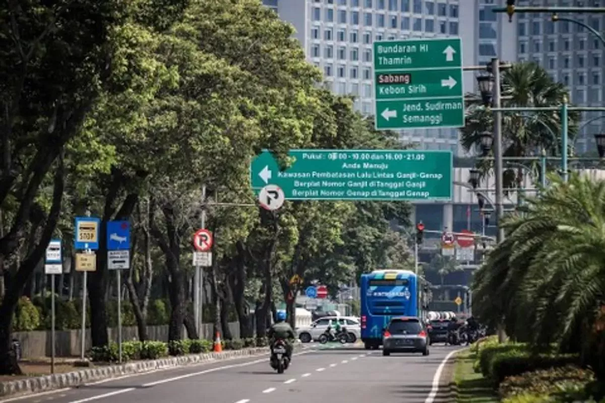 Aturan Ganjil Genap Jakarta Tetap Bebaskan Kendaraan Listrik