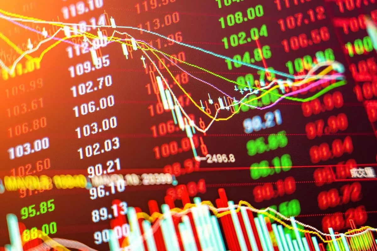 Indeks Bisnis-27 Melemah, Saham JPFA hingga BBCA Kompak Berada di Merah