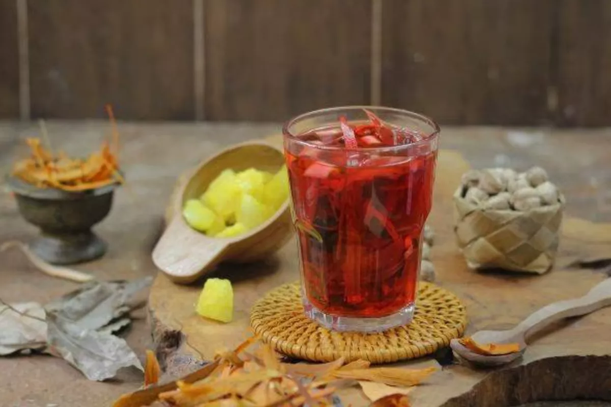 6 Rekomendasi Minuman Herbal Hangat untuk Menjaga Stamina