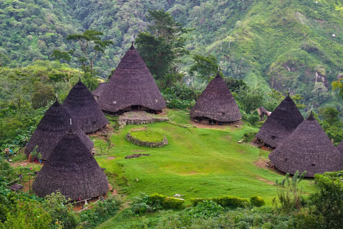 Menjelajahi Situs Tradisi Nusantara dan Warisan Leluhur