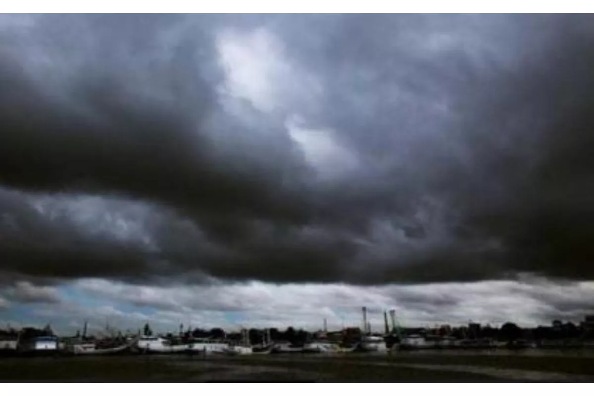 Waspada Cuaca Ekstrem Jawa Timur, BMKG Petakan 24 Wilayah Rawan