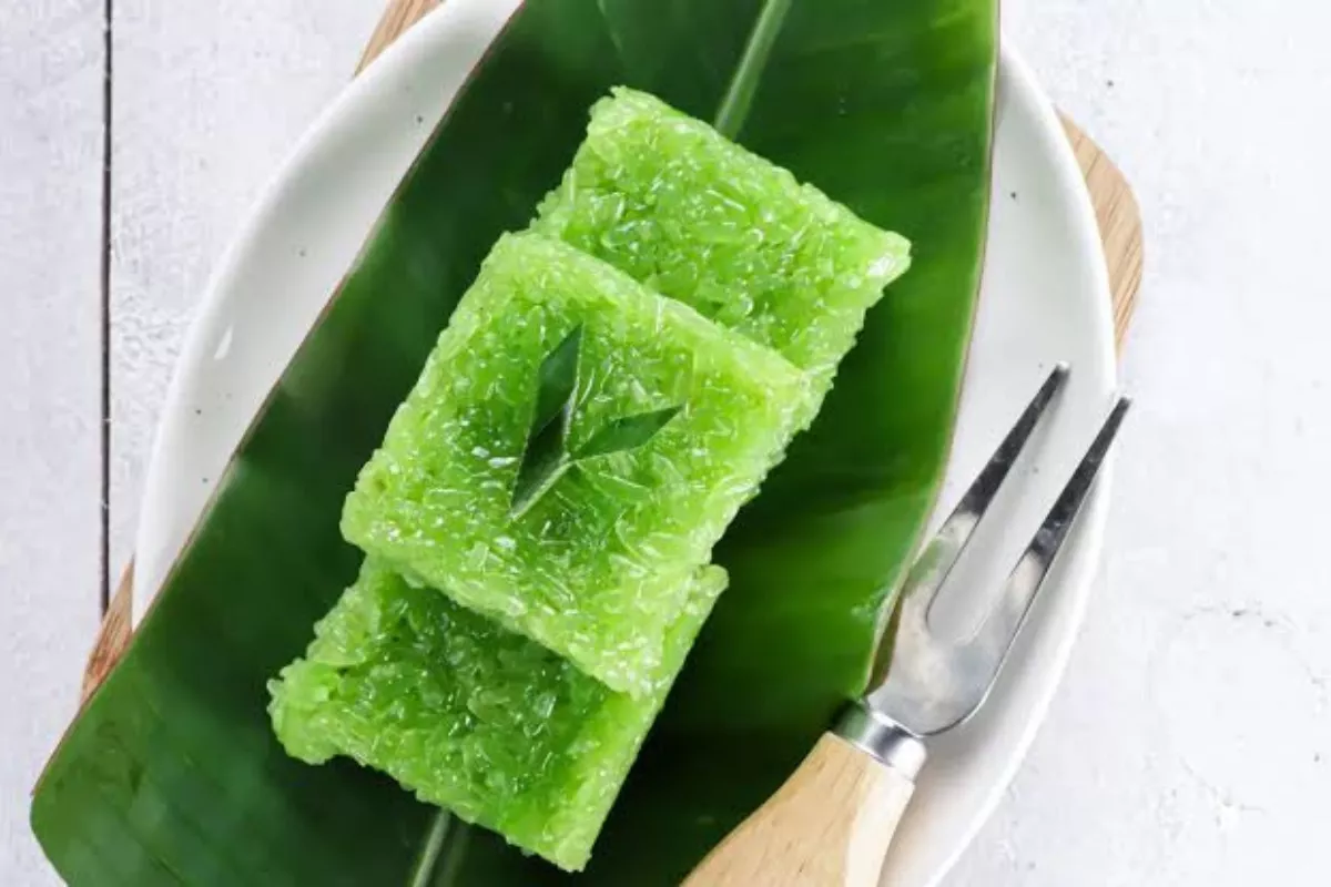 Cara Mudah Membuat Wajik Pandan Gula Pasir yang Pulen dan Legit