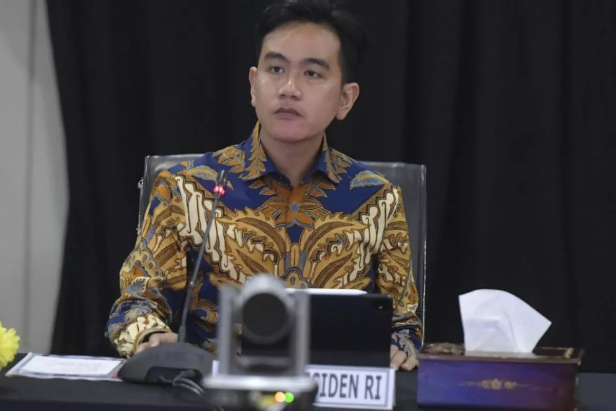 Tinjau Gempa Sikka, Gibran Minta Bantuan Jangkau Seluruh Warga