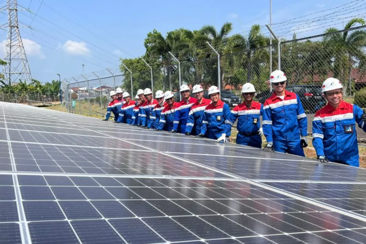 Kilang Pertamina Cilacap Pasang PLTS Rooftop Guna Reduksi Emisi