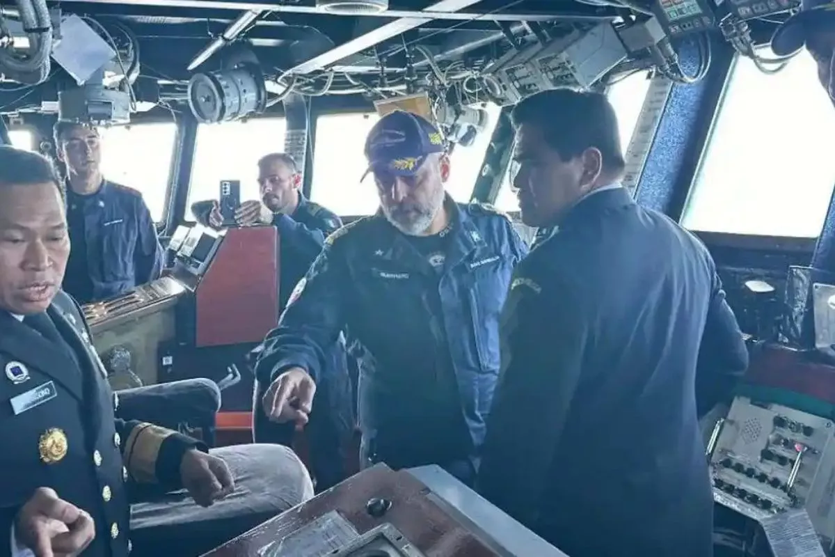Personel TNI AL dan Italia Joint Crew Bawa Kapal Induk Giuseppe Garibaldi