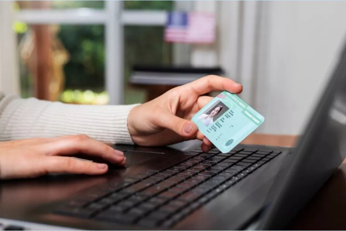 Pinjaman Online Cicilan Fleksibel, Pastikan Berizin Resmi OJK