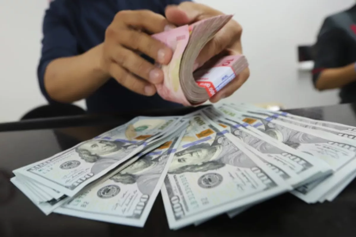 Rupiah Hari Ini Diprediksi Tertekan ke Level 17.750 per Dolar AS
