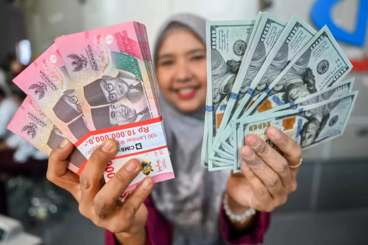 Kurs Rupiah Melemah 4 Hari Beruntun, Makin Jauh di Atas Rp18.000