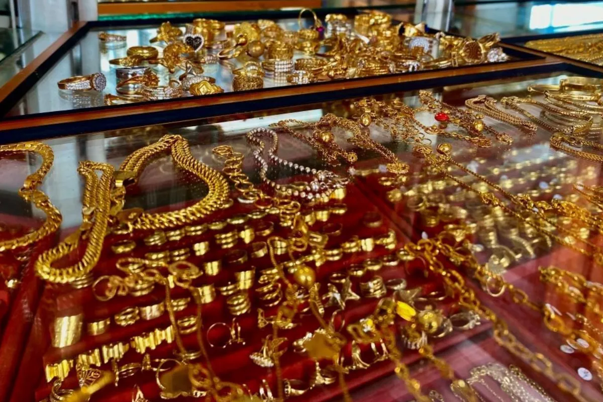 Harga Emas Perhiasan Hari Ini 1 Juli 2026 Terpantau Stabil Semuanya