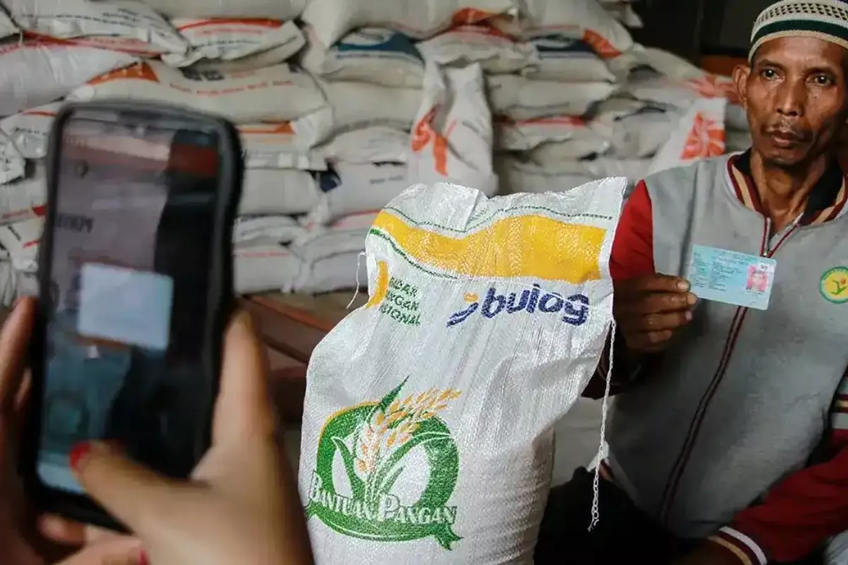 Bantuan Beras Disalurkan Sekaligus Tiga Bulan Usai Anggaran Disetujui