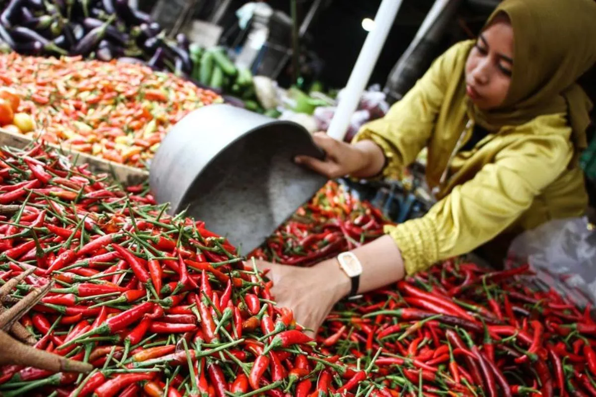 Harga Sembako Jatim Hari Ini: Minyak Goreng, Cabai, dan Bawang Naik
