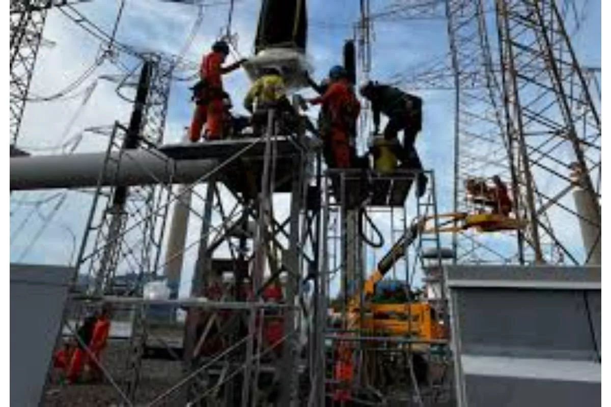 PLN Ganti Komponen GISTET Paiton Guna Amankan Listrik Jawa-Bali 2026