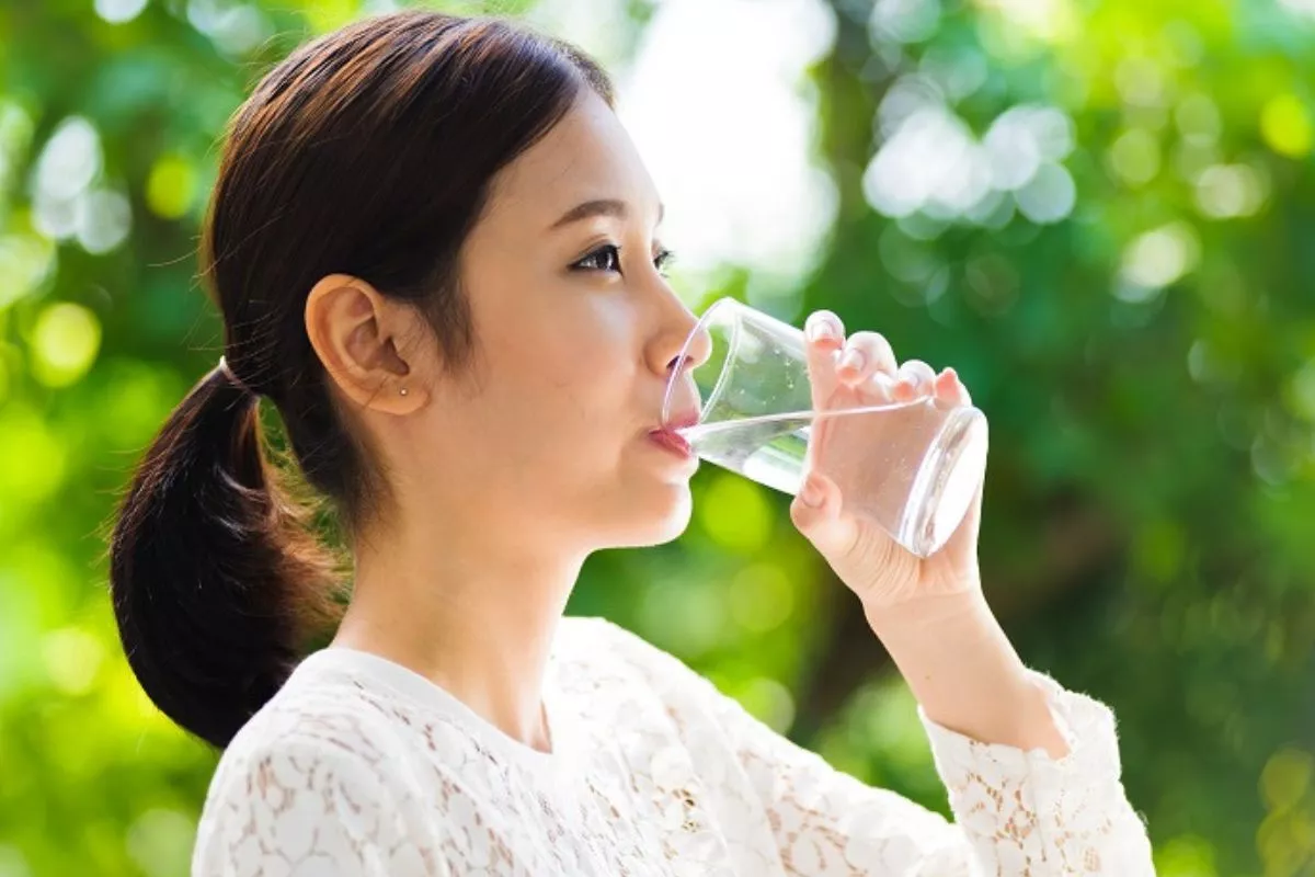 Kebutuhan Air Putih untuk Membantu Turun Berat Badan yang Ideal