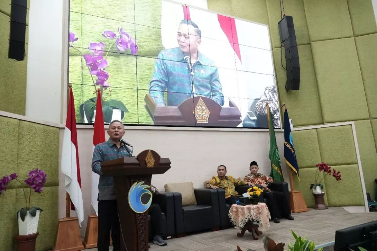 Wamen HAM Serap Masukan Revisi UU HAM Melalui Uji Publik di Unesa