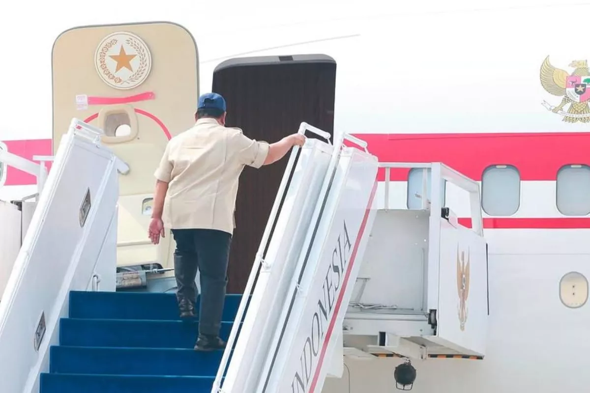 Tiba di Kalimantan, Prabowo Cek Langsung Penanganan Karhutla